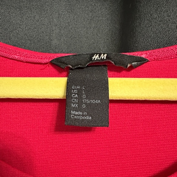 🖤H&M Vibrant Pink Sleeveless Mini Dress🖤 - Picture 2 of 5